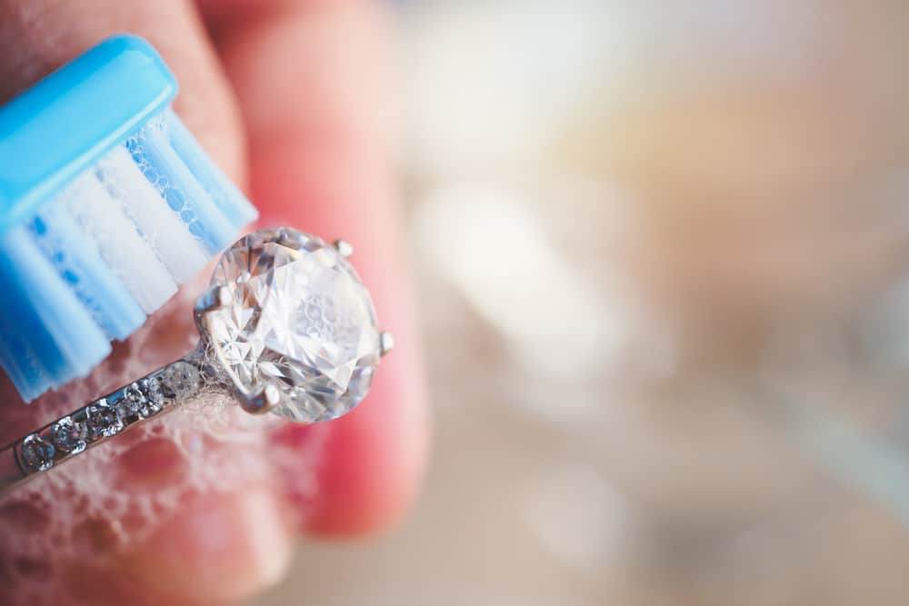 How to Clean A Diamond Ring At Home | clean fine jewelry at home, diy ...