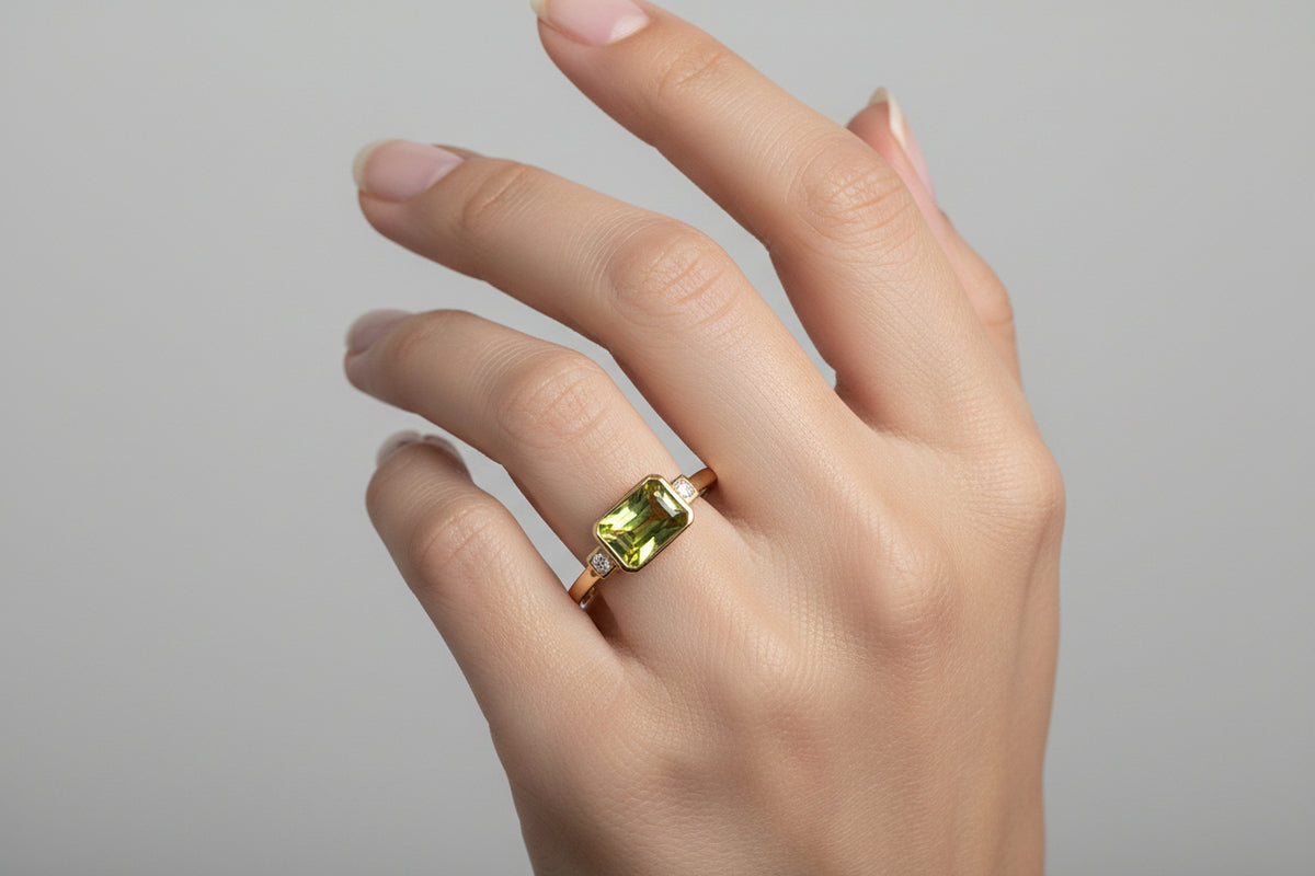 14K Yellow Gold Diamond and Peridot Minimal Ring