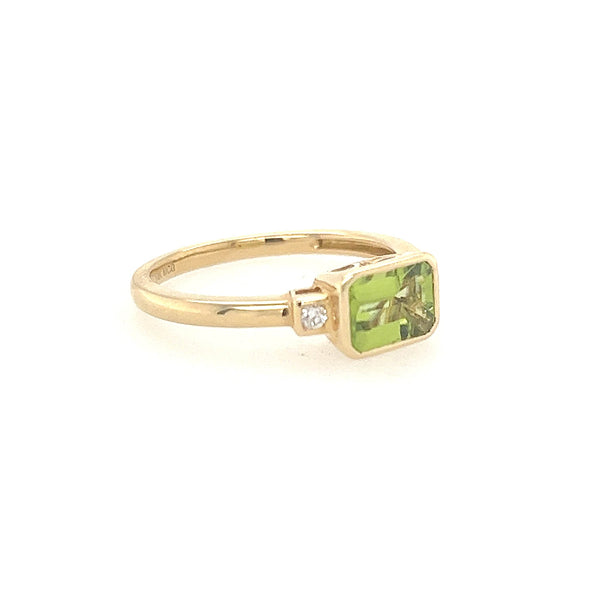 14K Yellow Gold Diamond and Peridot Minimal Ring - Jewelry Design Gallery of East Windsor