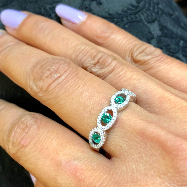 14K White Gold Diamond And Emerald Wedding Band Size 6.5 US - Jewelry Design Gallery of East Windsor